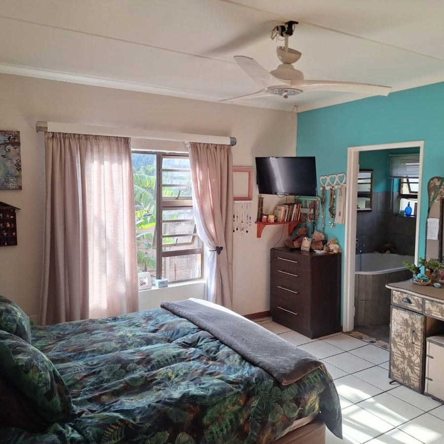 5 Bedroom Property for Sale in Gonubie Eastern Cape